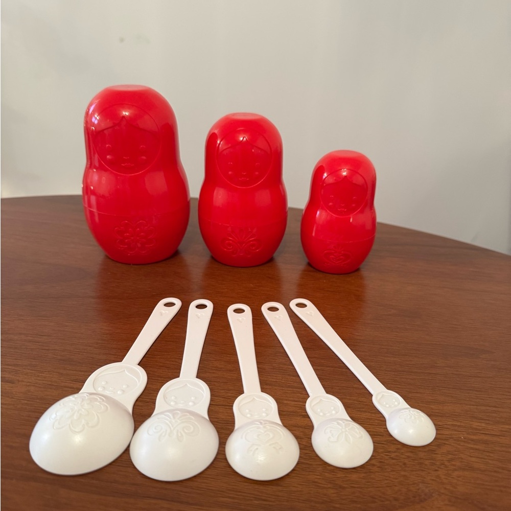 Matryoshka Measuring Cups & Spoons Set